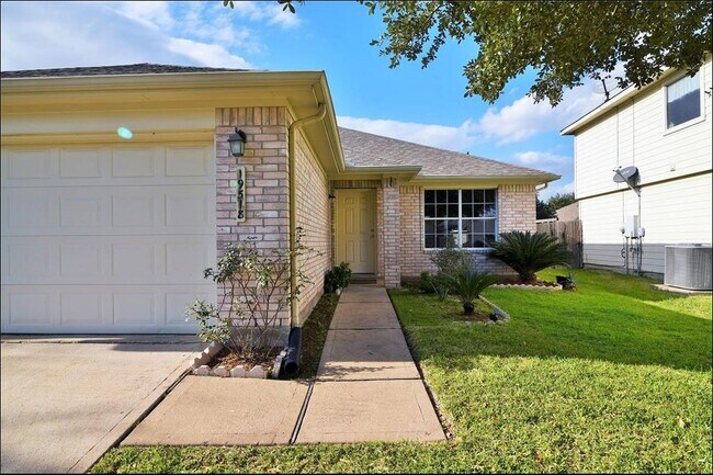 Building Photo - 19518 Ingham Dr