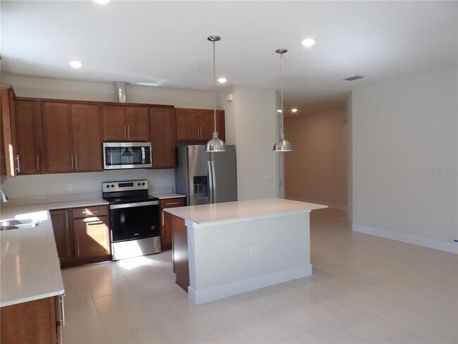 Building Photo - 17469 Back Bay Ct