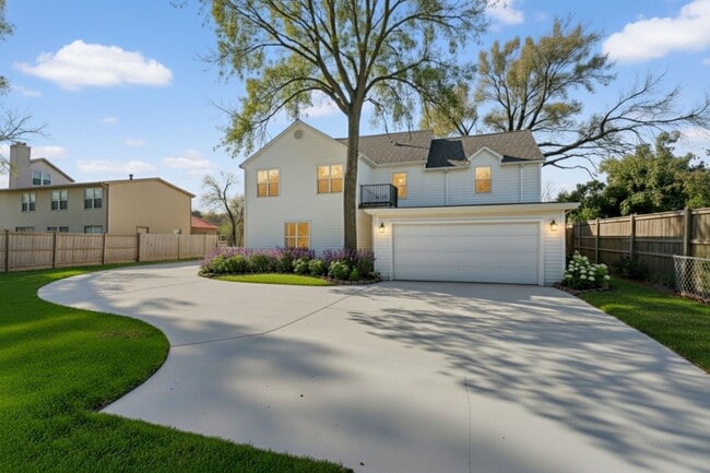 Building Photo - 3415 Southmore Blvd