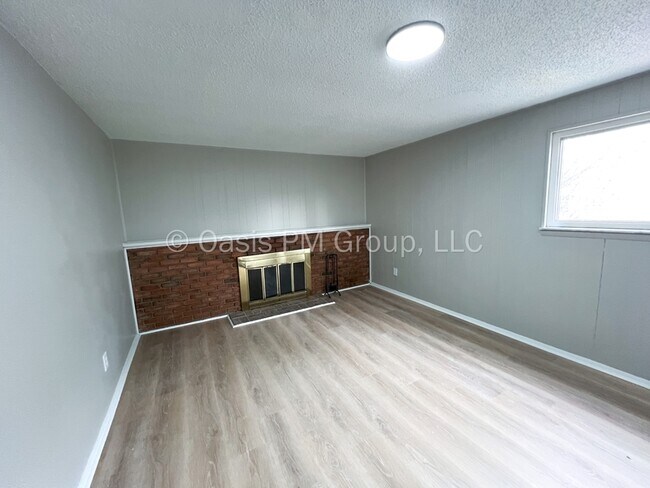 Building Photo - 7035 Rockhaven Pl