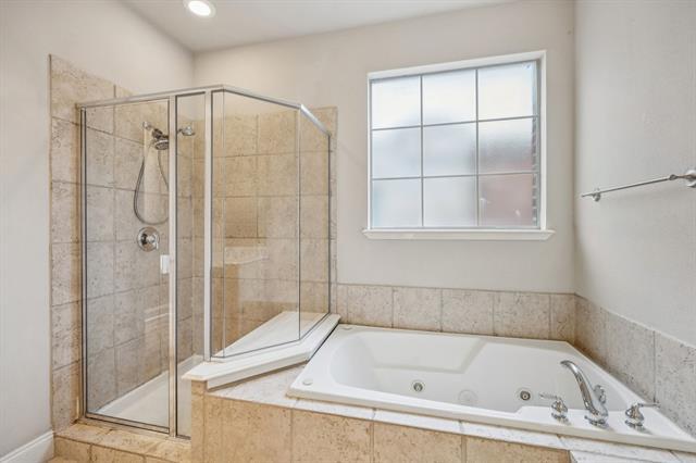 Building Photo - 2028 N Haskell Ave.