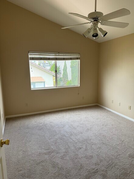 Building Photo - 1232 Saint Helene Ct