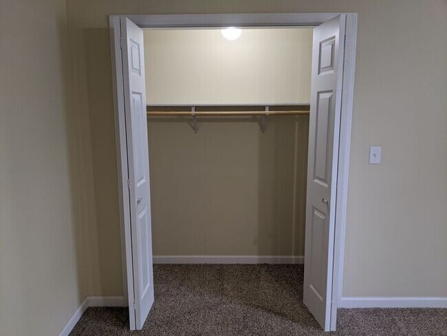 Building Photo - Cozy lower-level two-bedroom apartment!