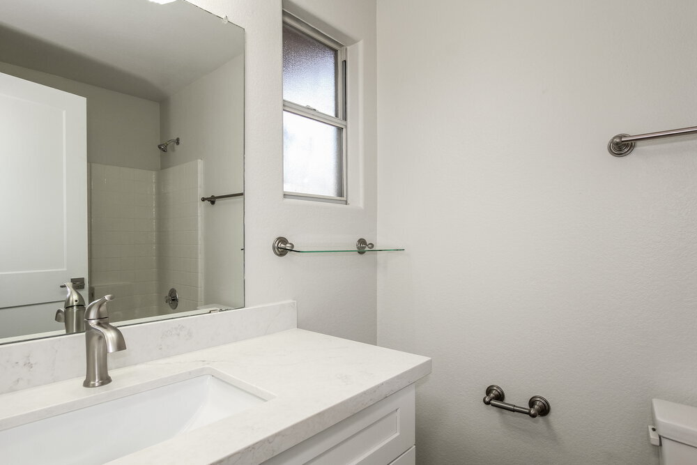 Building Photo - 2902 W Irma Ln