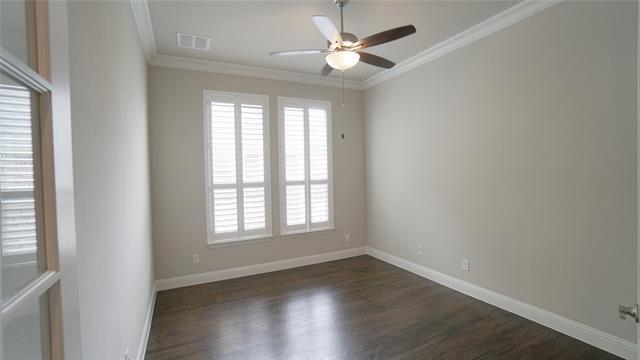 Building Photo - 521 Stratton Dr