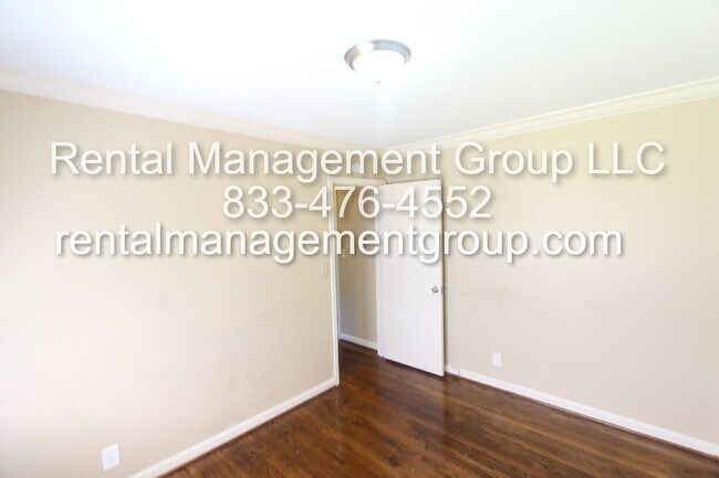 Building Photo - Great Home - New on The Market!!  Convenie...