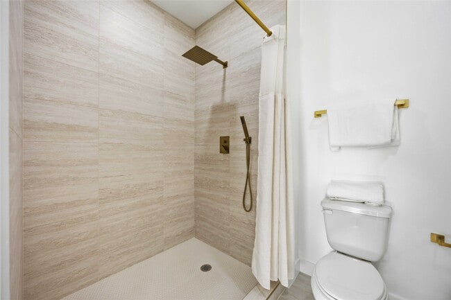 Building Photo - 7117 Springdale St