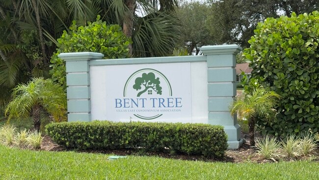 Building Photo - 9900 Chestnut Tree Terrace