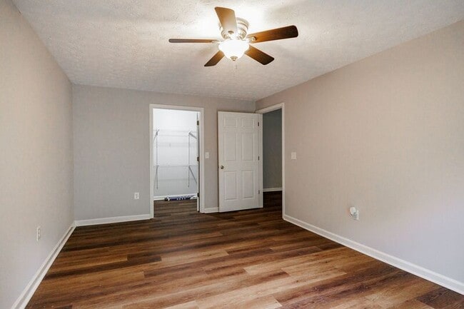 Building Photo - 2603 Hog Mountain Rd