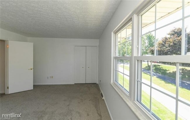 Building Photo - 4454 Sandelwood Blvd