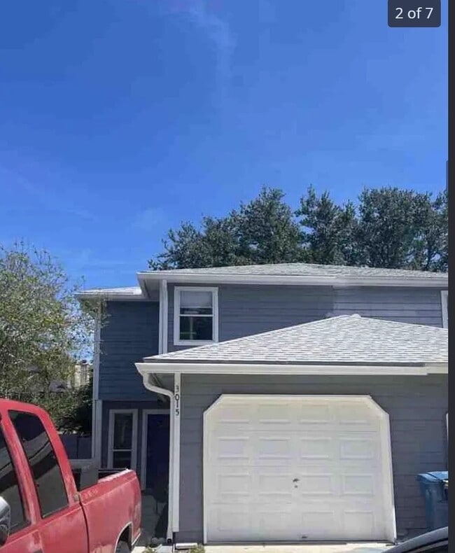 Building Photo - 3015 Candlewyck Ln E