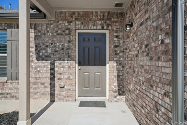 Building Photo - Beautiful 3 - Bedroom One Story Home in Vista Ridge Community