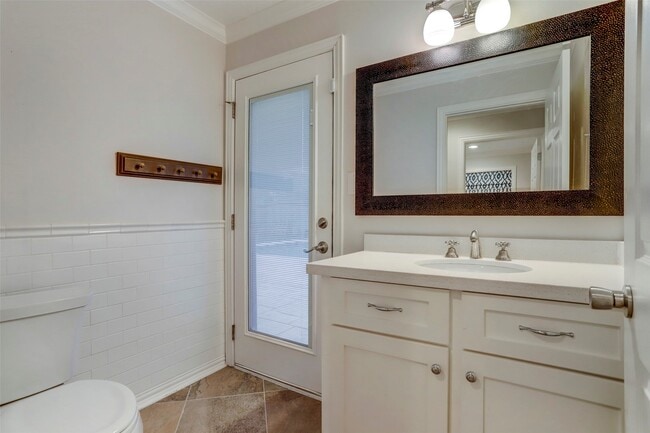 Building Photo - 5438 Briarbend Dr