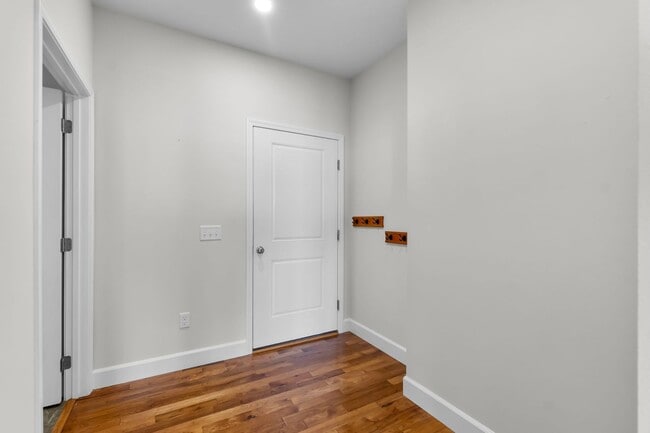 Building Photo - Beautiful Home in Walden Park