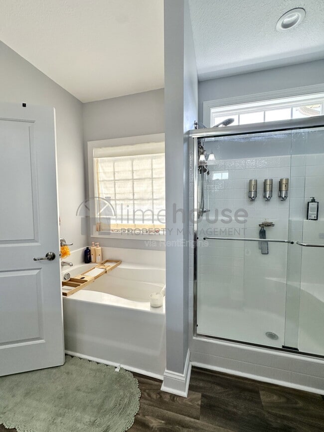 Building Photo - 127 Repose Ln