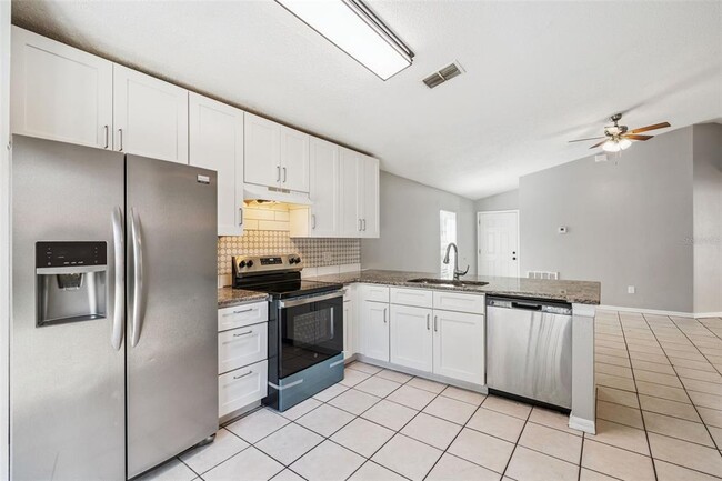 Building Photo - 5235 Florida Holly Dr