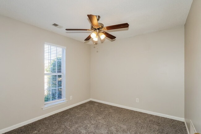 Building Photo - 11625 Belle Manor Dr