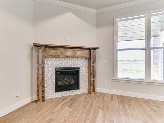 Building Photo - 13400 Sandoval Blvd