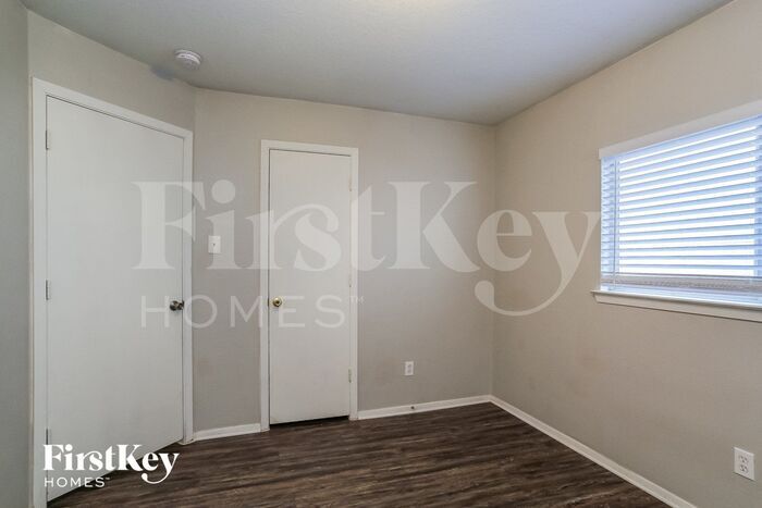 Building Photo - 20703 Patriot Park Ln