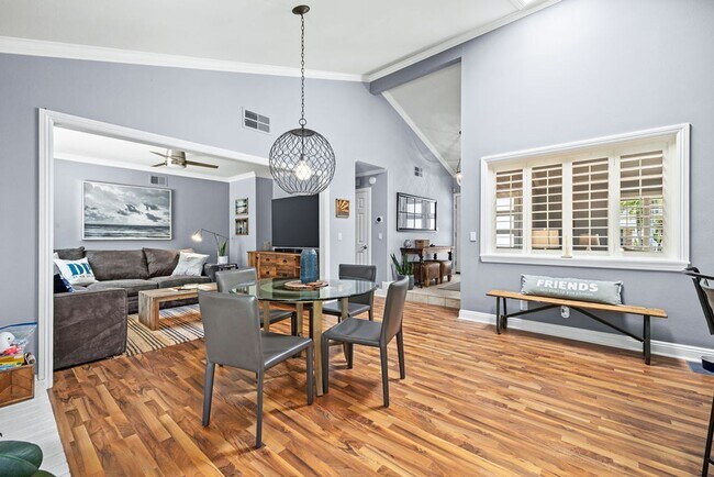 Building Photo - 33232 Sea Bright Dr