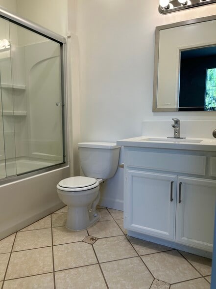 Building Photo - 4435 Coldwater Canyon Ave