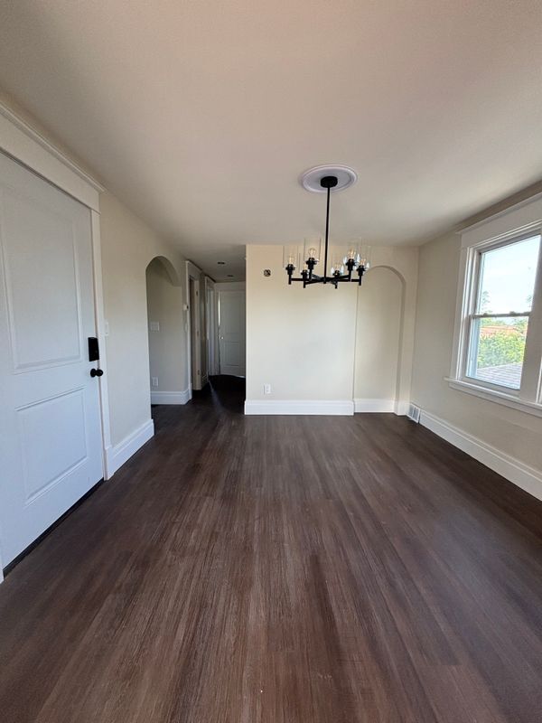 Building Photo - 154 Midland Ave