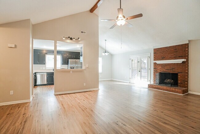 Building Photo - 7317 Rockwood Forest Ln