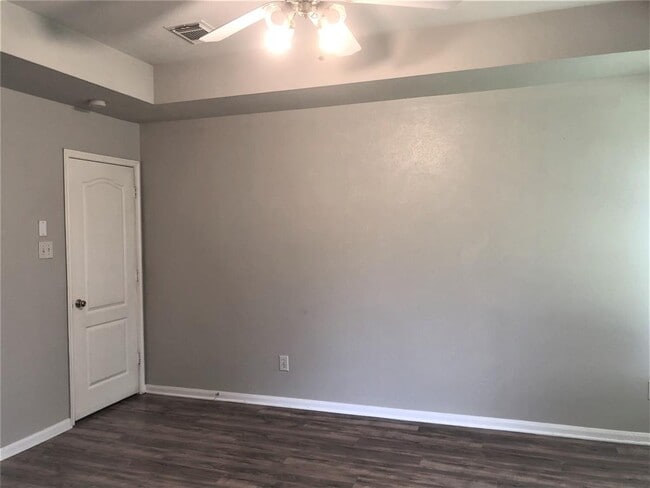 Building Photo - 6535 Silky Moss Dr