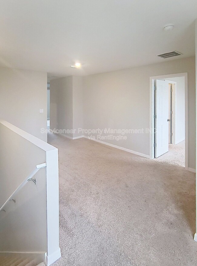 Building Photo - 12937 Camarillo Pl