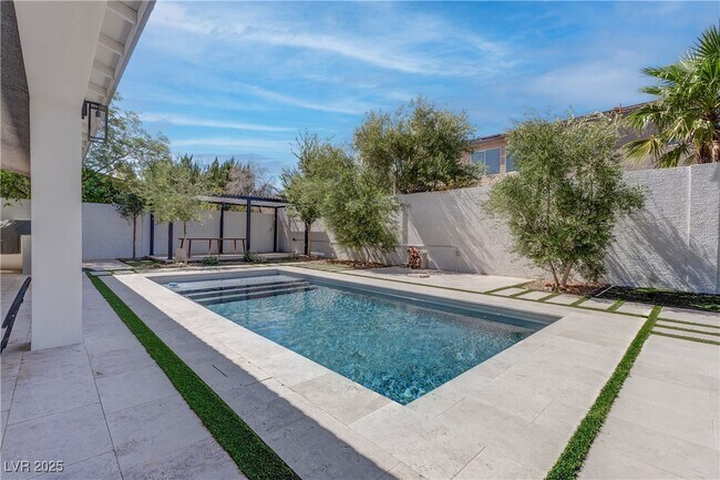 Building Photo - 10018 Twilight Canyon Ct