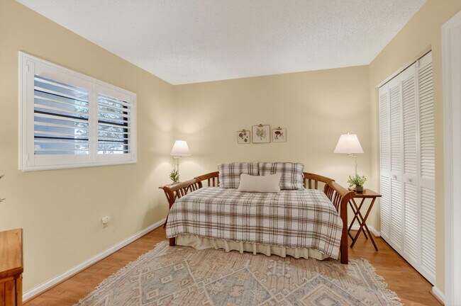 Building Photo - 23345 Carolwood Ln