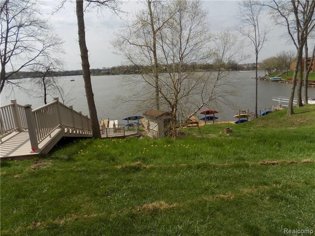 Building Photo - 48195 Bayshore Dr