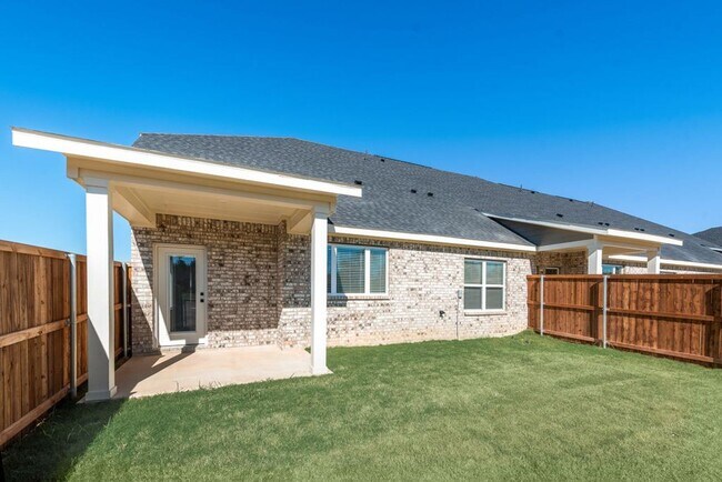 Building Photo - Brand New Move in Ready Townhome