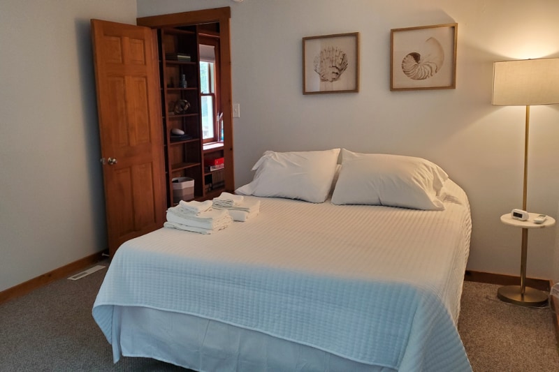 Building Photo - 2 Knight Ln