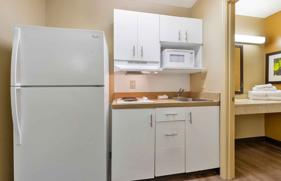 Building Photo - Furnished Studio-Columbia - West - Interstate 126