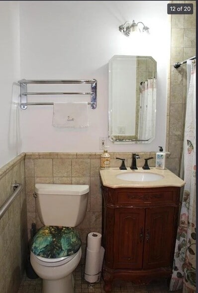 Building Photo - 118 Azucar Ave