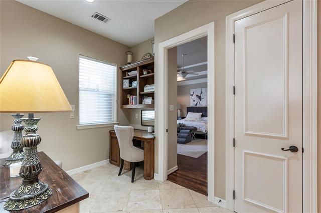 Building Photo - 1414 Monarch Way