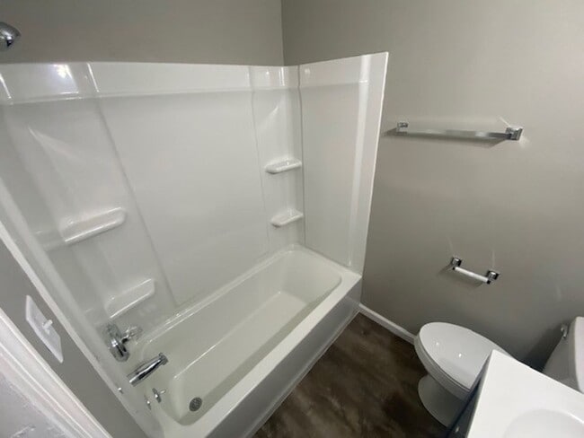 Building Photo - Central Park Apartments