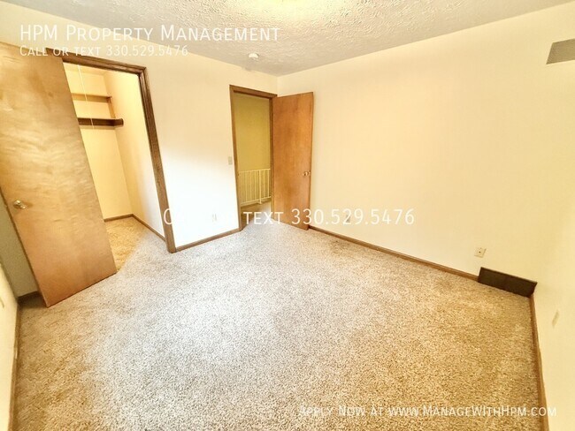 Building Photo - 2379 Ashdale St NW