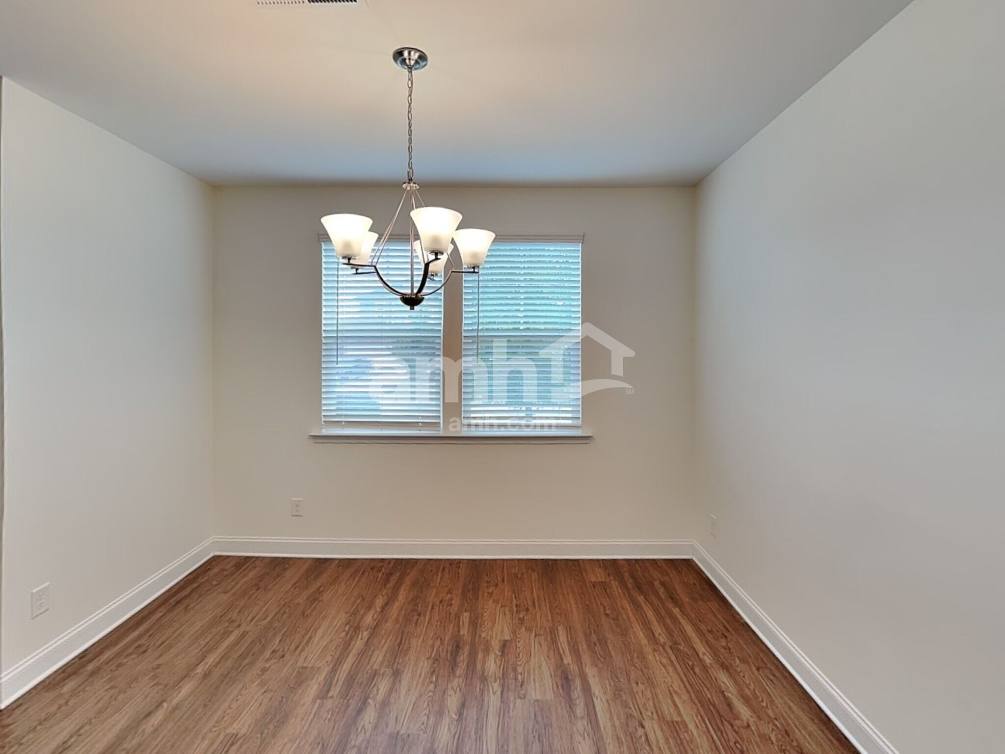Building Photo - 427 Catawba St