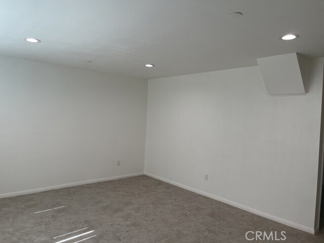 Building Photo - 1140 Deseret Ave