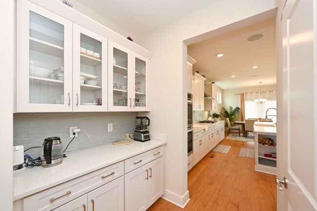 Building Photo - **EXECUTIVE 2022-BUILT HOME IN WILLIAMSON ...