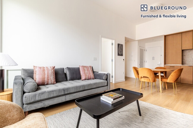 Building Photo - 655 Union St