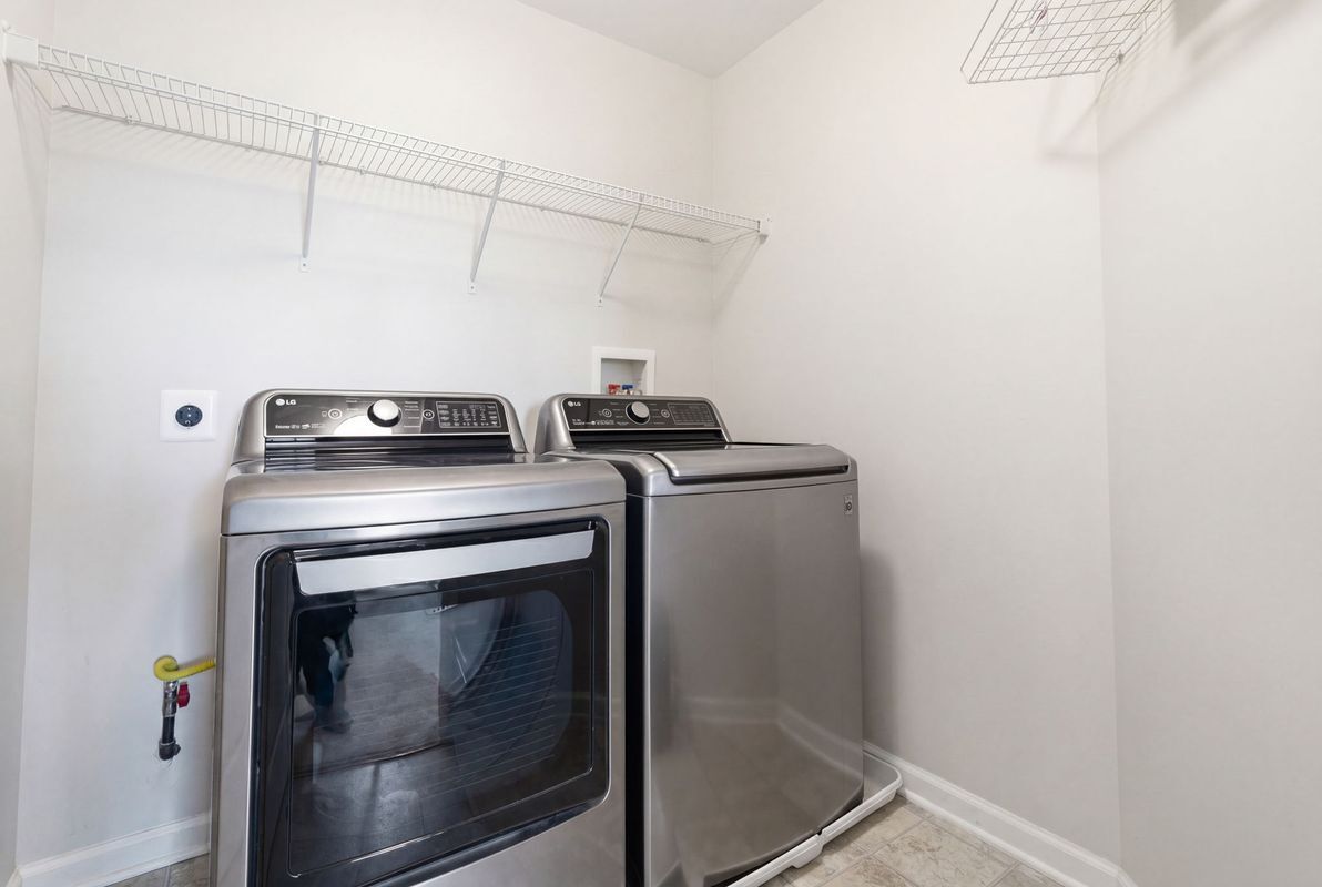 Building Photo - 263 Winding Hill Dr