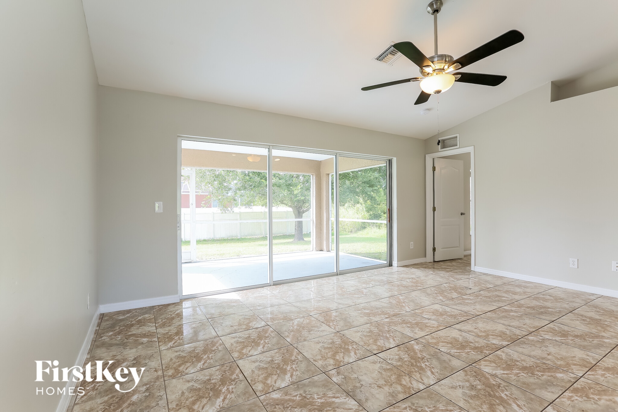 Building Photo - 538 Flamingo Ave S