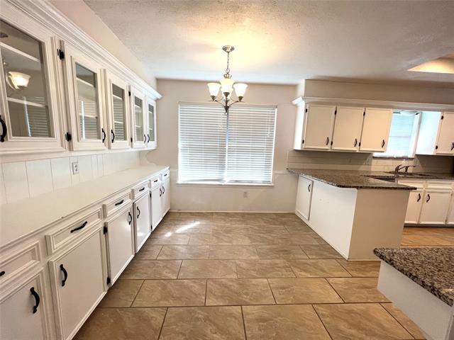 Building Photo - 1501 Willow Crest Dr