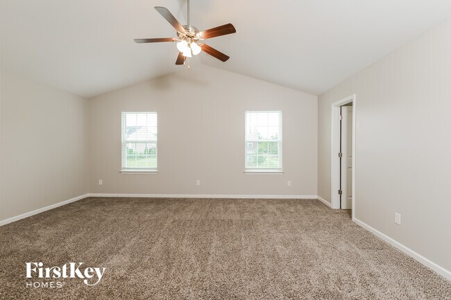 Building Photo - 107 Sawyer Ln