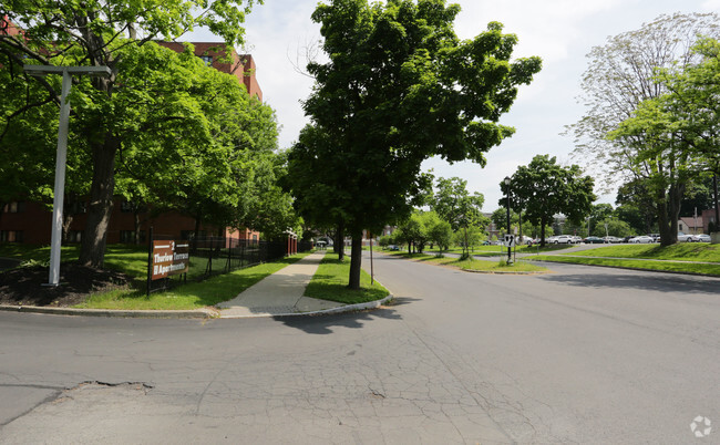 Building Photo - Thurlow Terrace Apartments