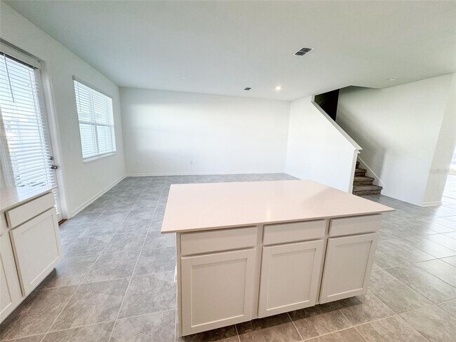 Building Photo - 417 Bogey Dr