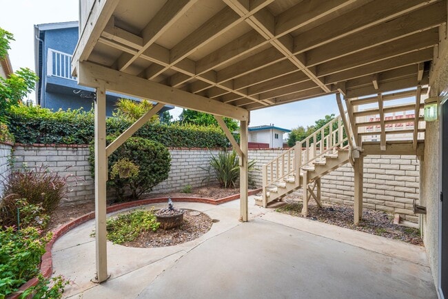 Building Photo - North Redondo 3 bedroom